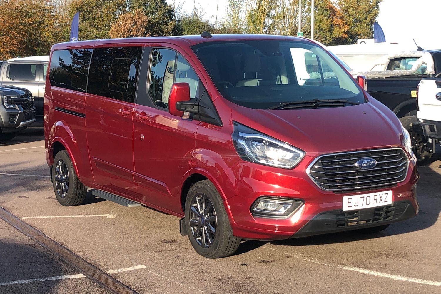 Main listing image - Ford Tourneo Custom