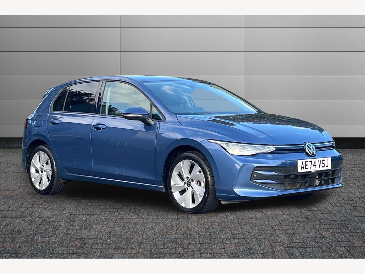 Main listing image - Volkswagen Golf