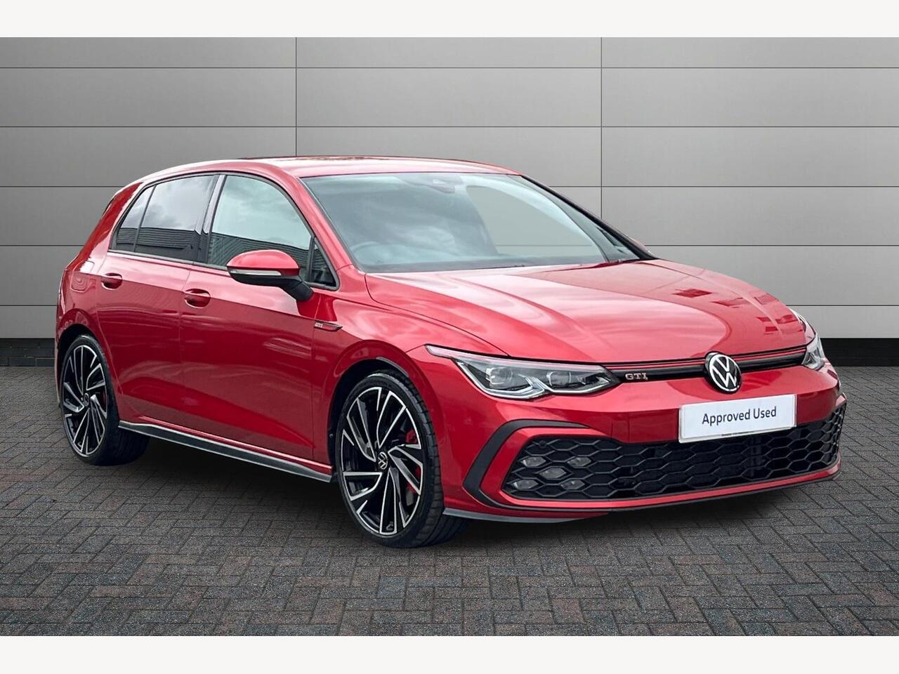 Main listing image - Volkswagen Golf