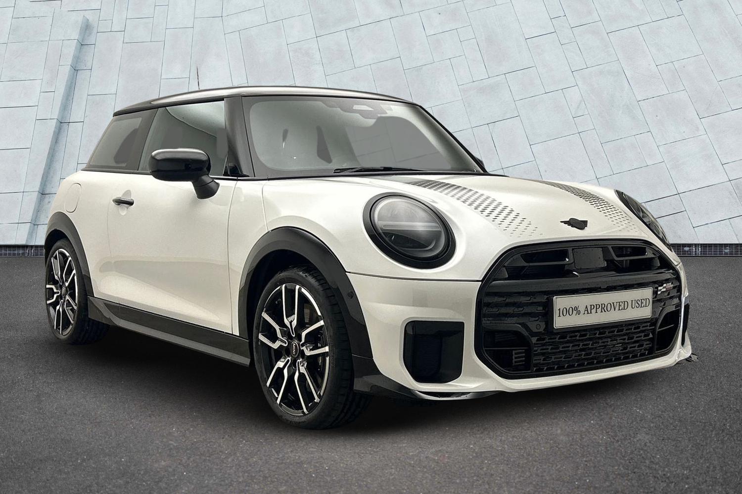Main listing image - MINI Hatchback