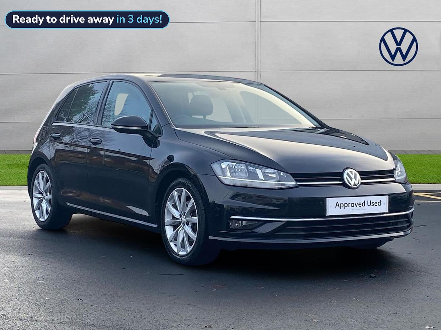 Main listing image - Volkswagen Golf