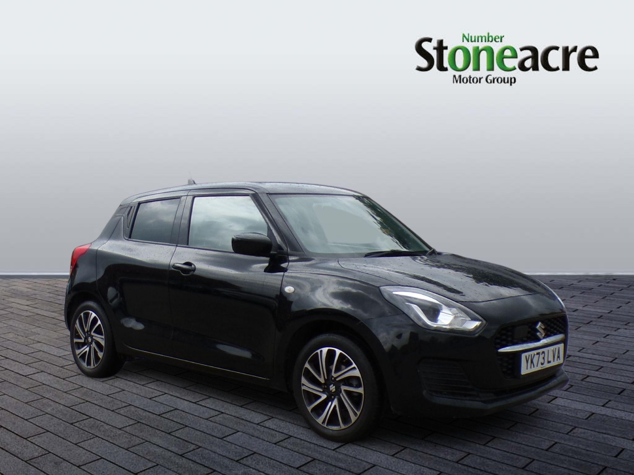 Main listing image - Suzuki Swift