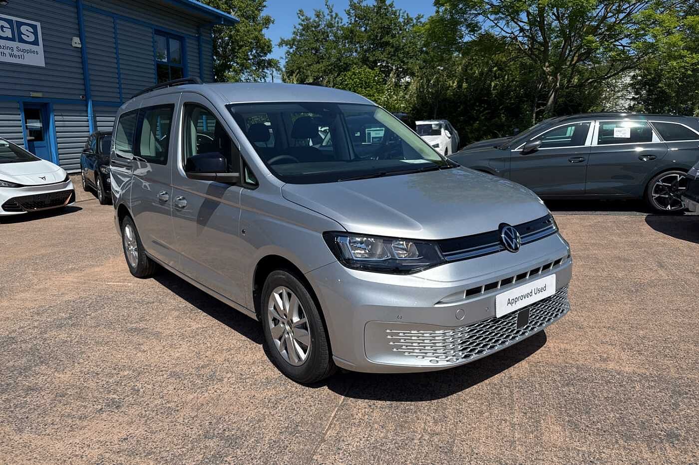 Main listing image - Volkswagen Caddy Maxi Life