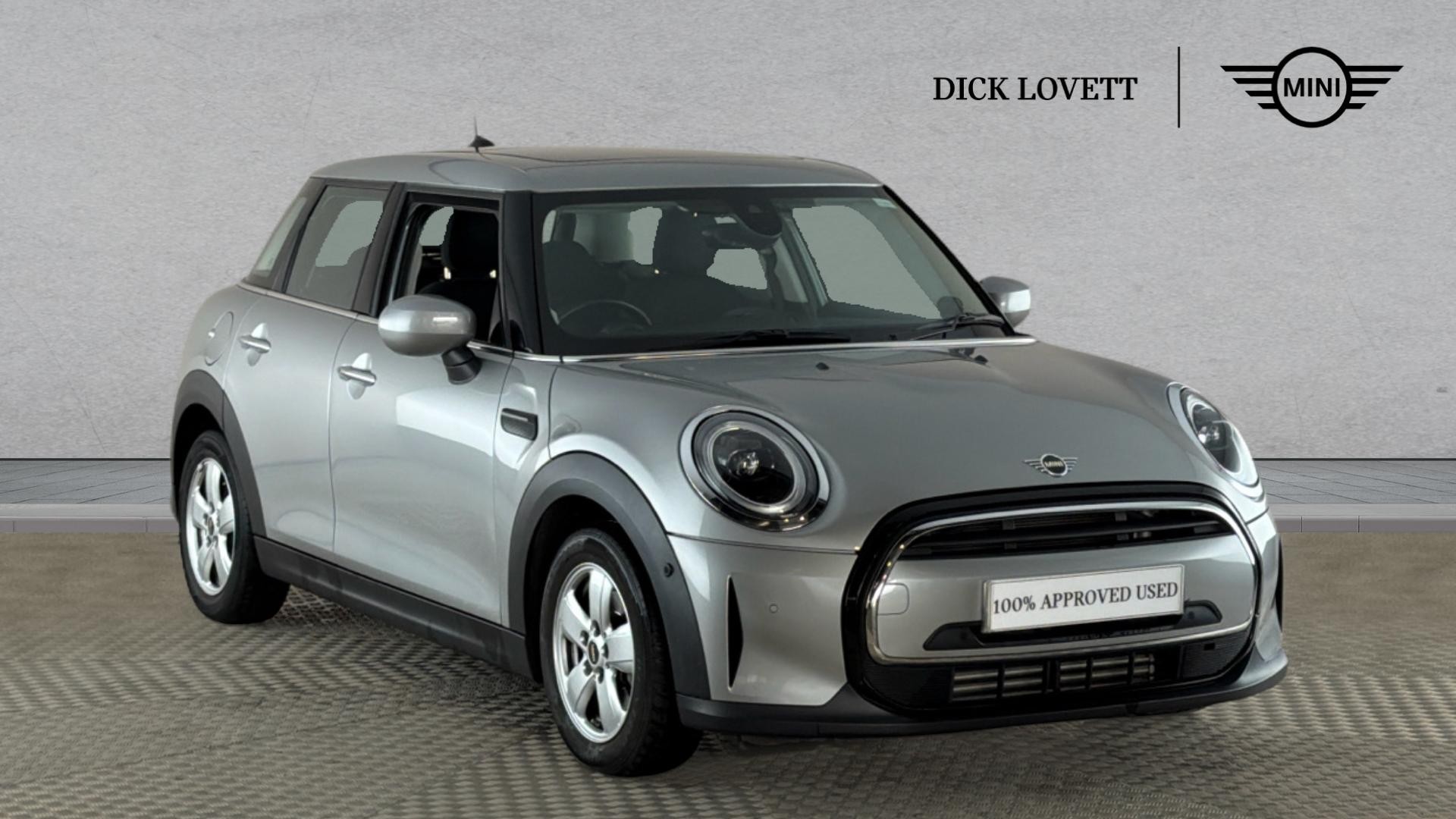 Main listing image - MINI Hatchback 5dr
