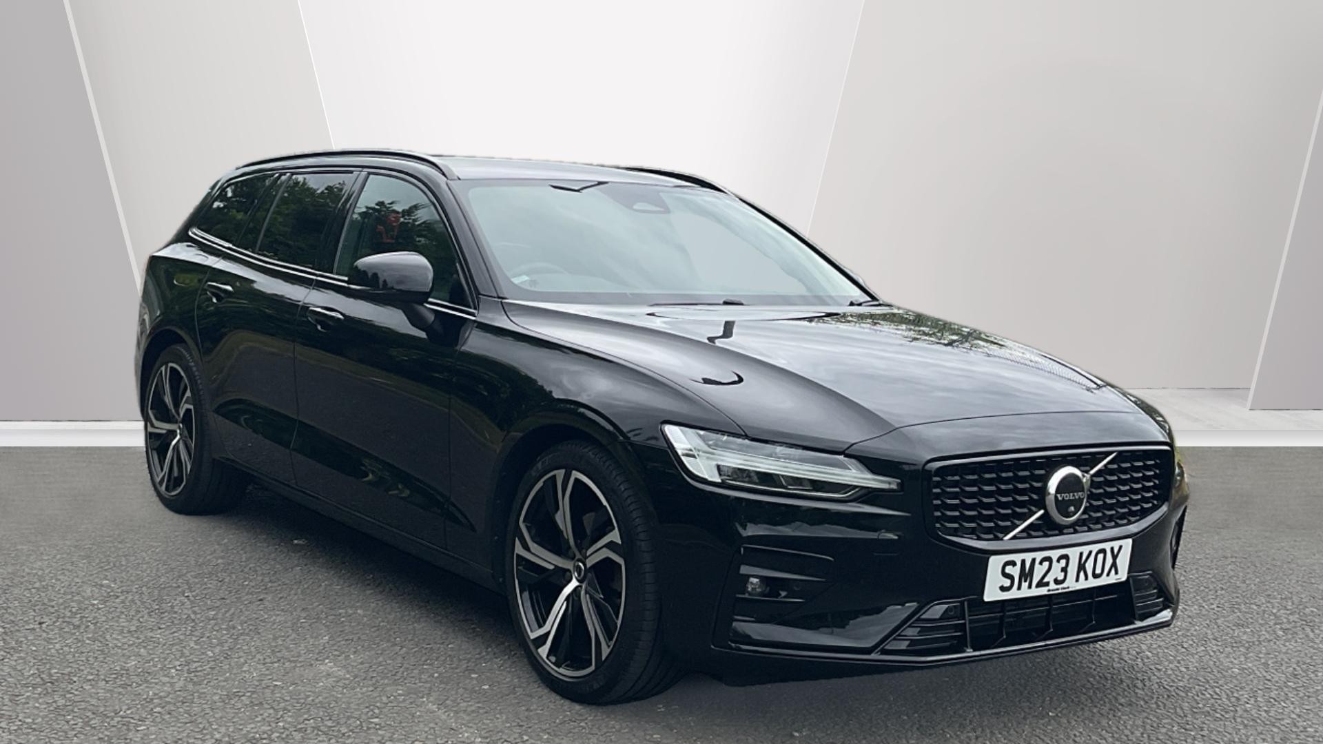 Main listing image - Volvo V60