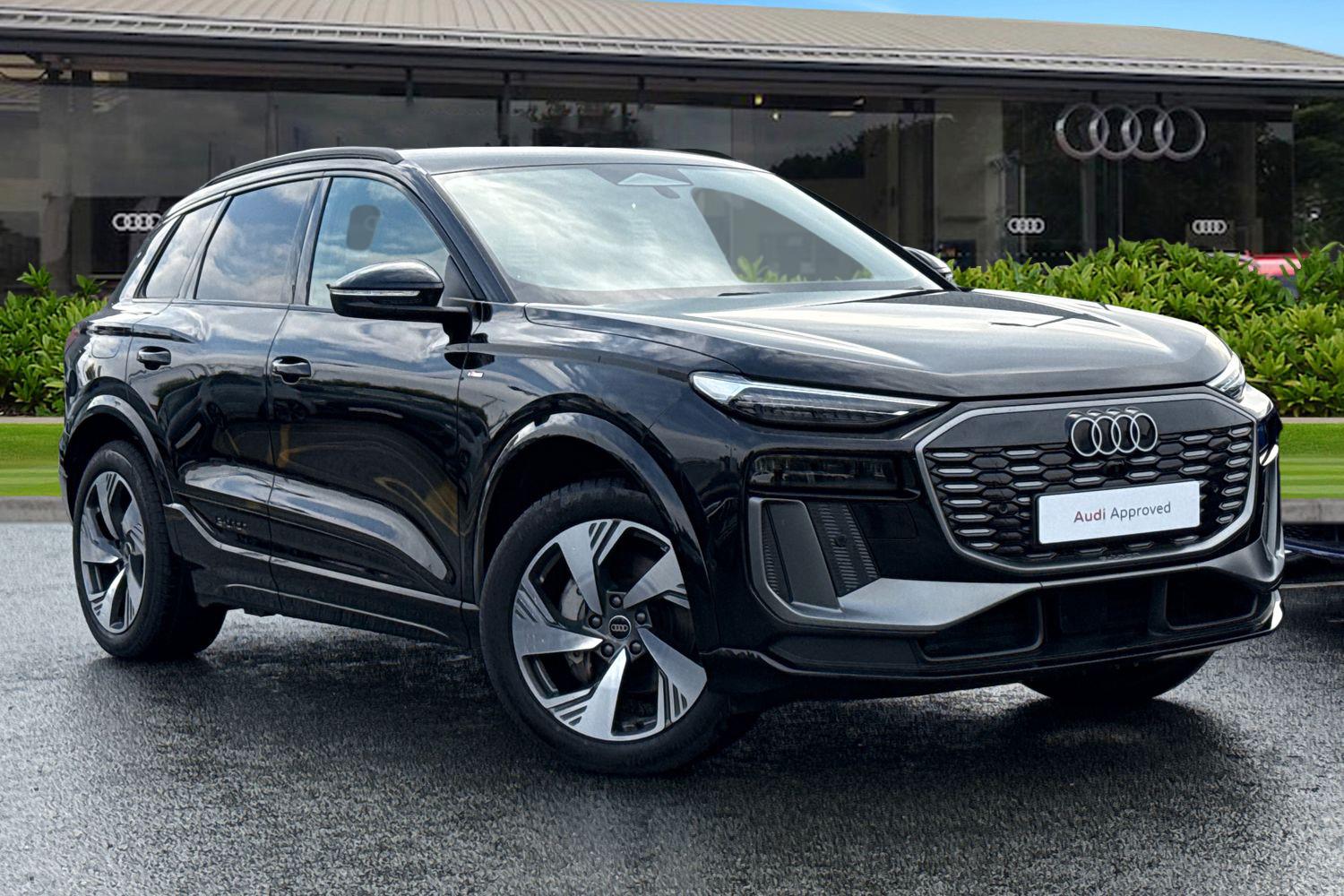 Main listing image - Audi Q6
