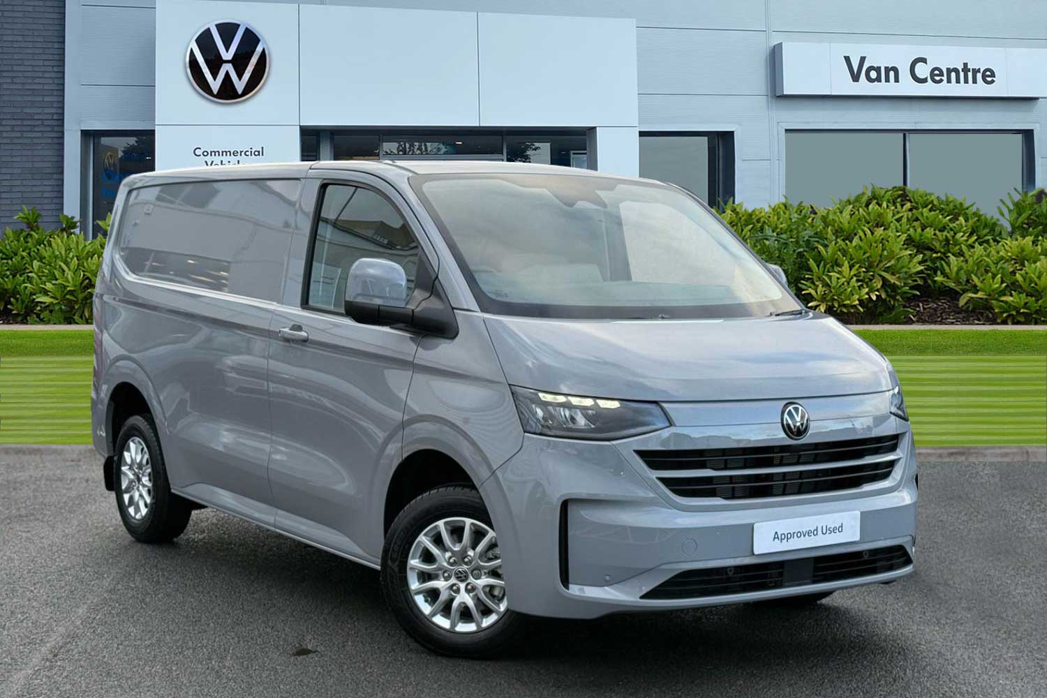 Main listing image - Volkswagen Transporter