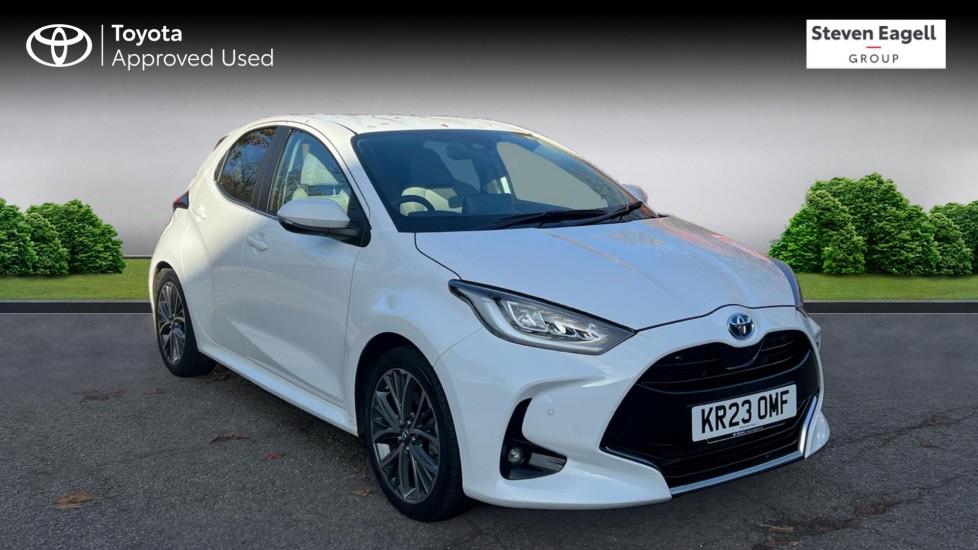 Main listing image - Toyota Yaris