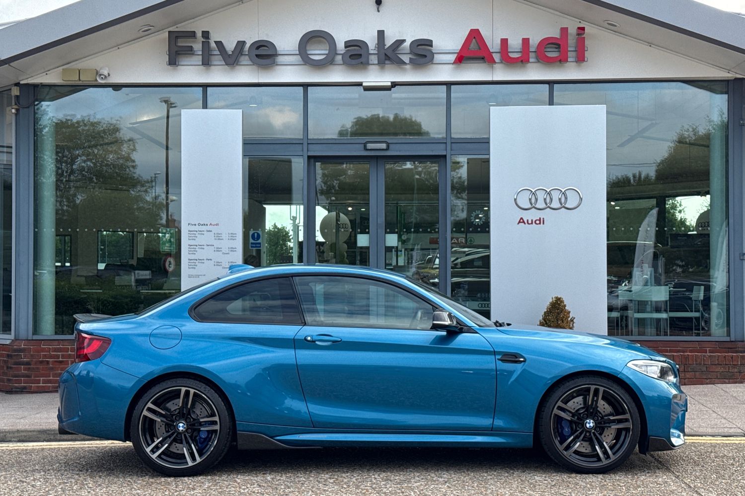 Main listing image - BMW M2