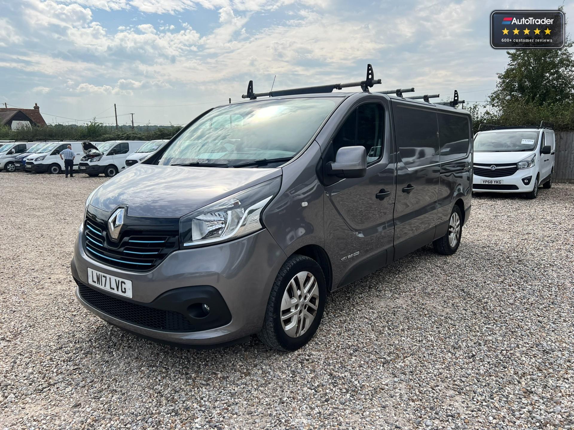 Main listing image - Renault Trafic