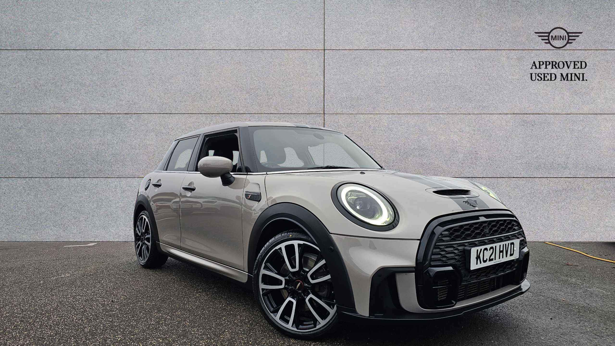 Main listing image - MINI Hatchback 5dr