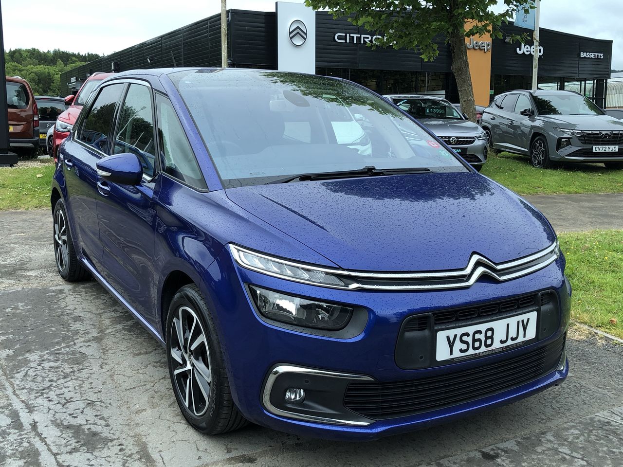 Main listing image - Citroen C4 SpaceTourer