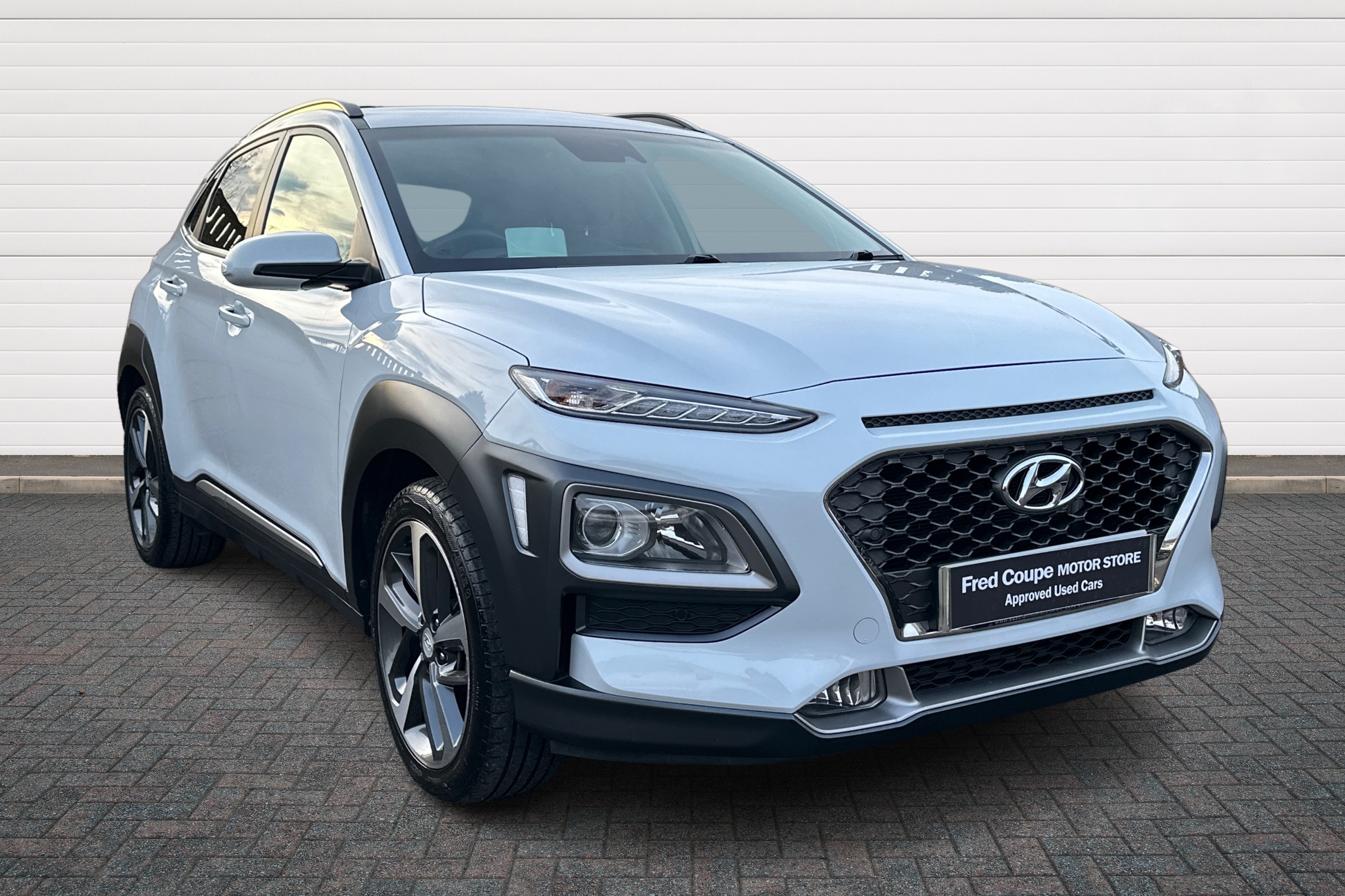 Main listing image - Hyundai Kona