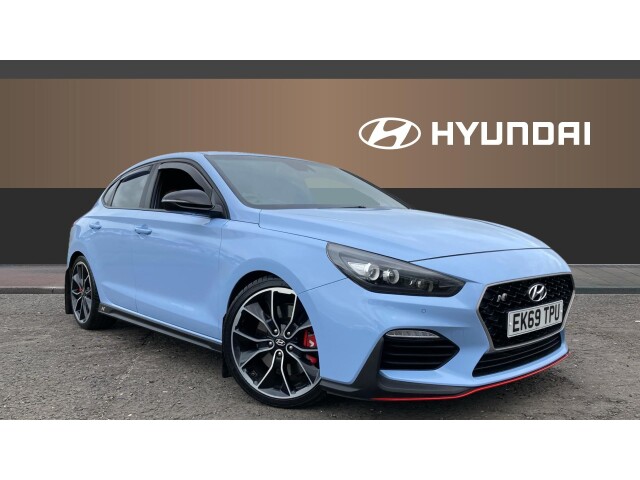 Main listing image - Hyundai i30 Fastback