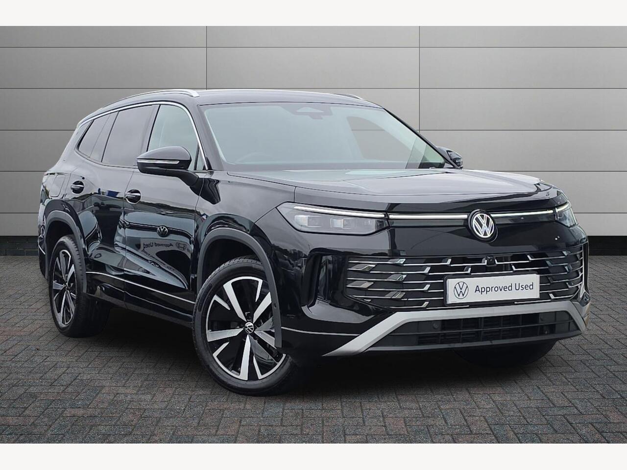 Main listing image - Volkswagen Tayron
