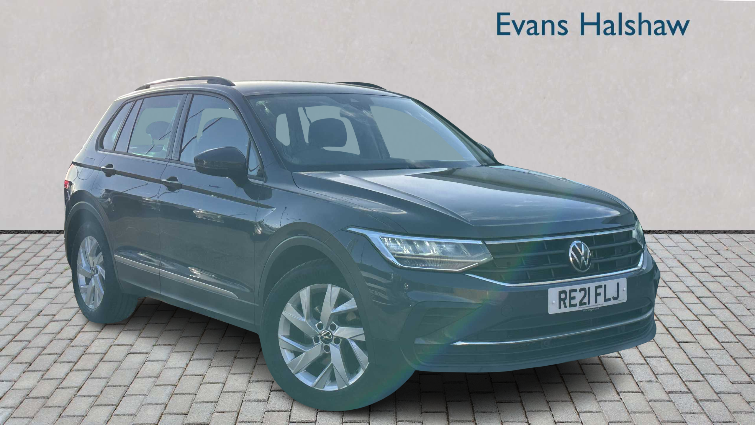 Main listing image - Volkswagen Tiguan