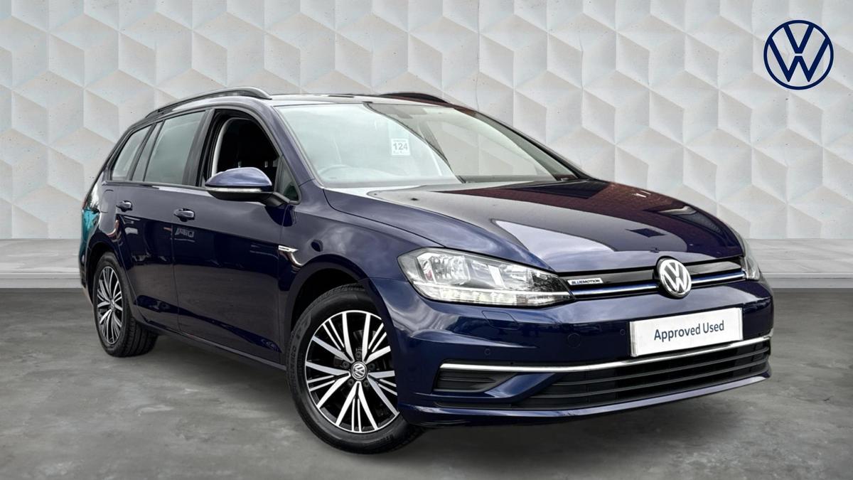 Main listing image - Volkswagen Golf Estate