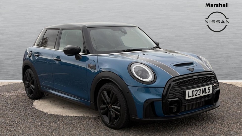 Main listing image - MINI Hatchback 5dr