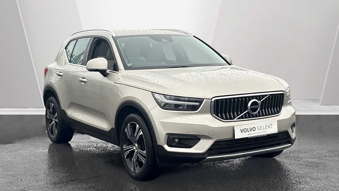 Main listing image - Volvo XC40