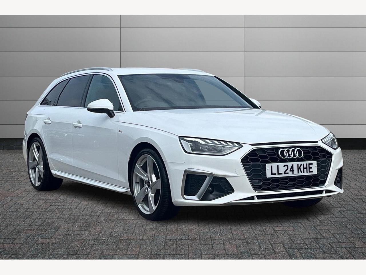 Main listing image - Audi A4 Avant