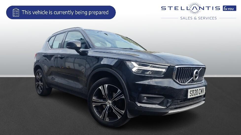 Main listing image - Volvo XC40