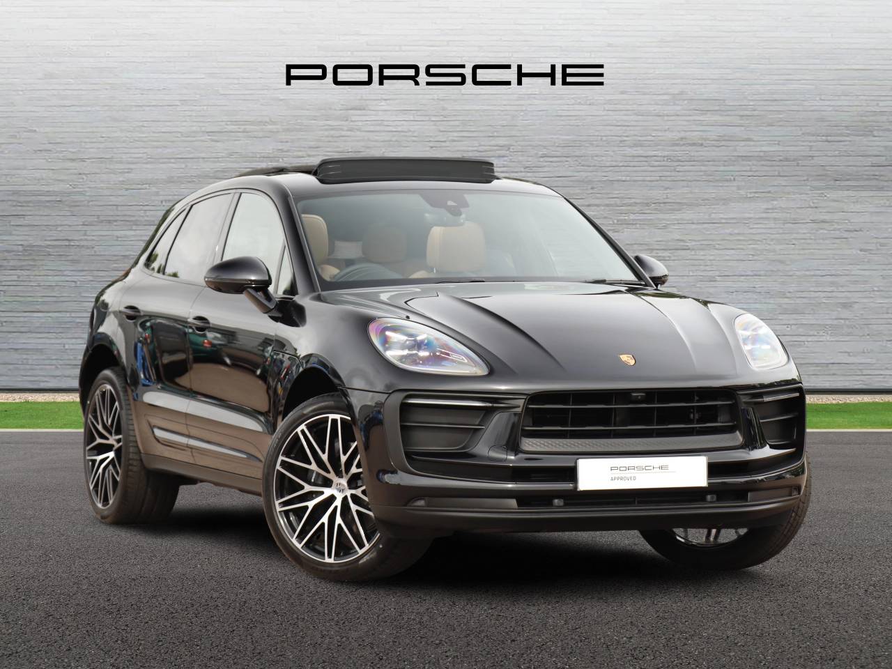 Main listing image - Porsche Macan