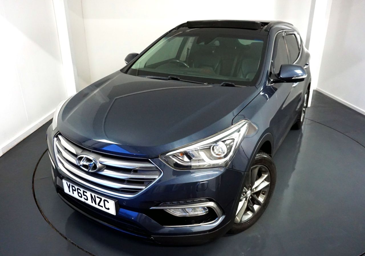 Main listing image - Hyundai Santa Fe