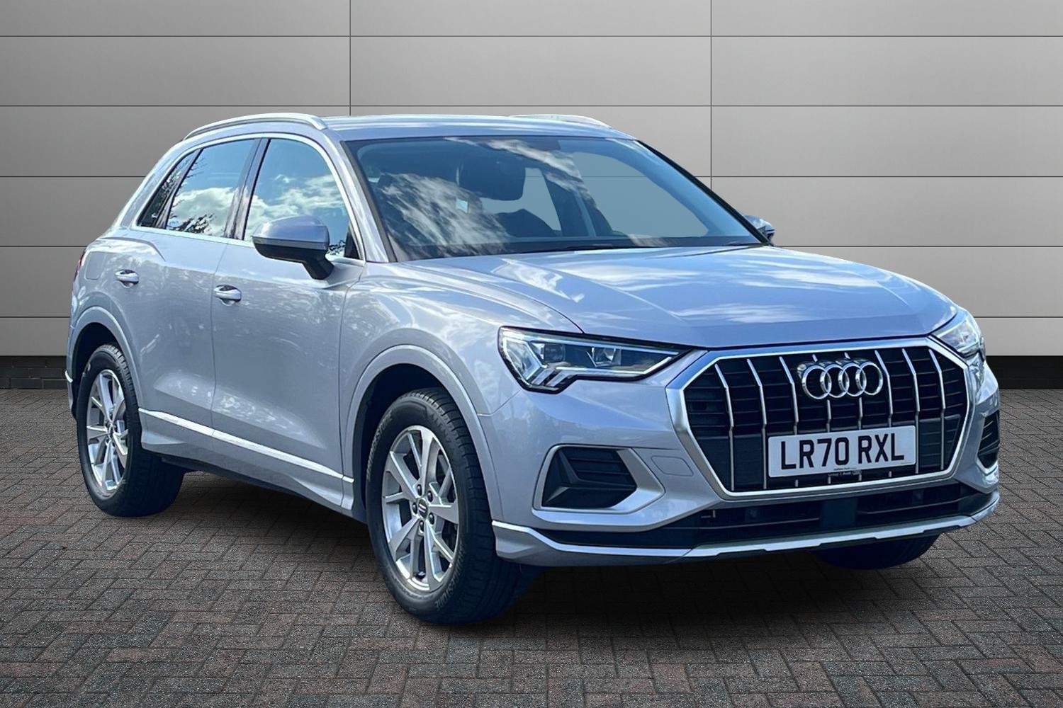 Main listing image - Audi Q3