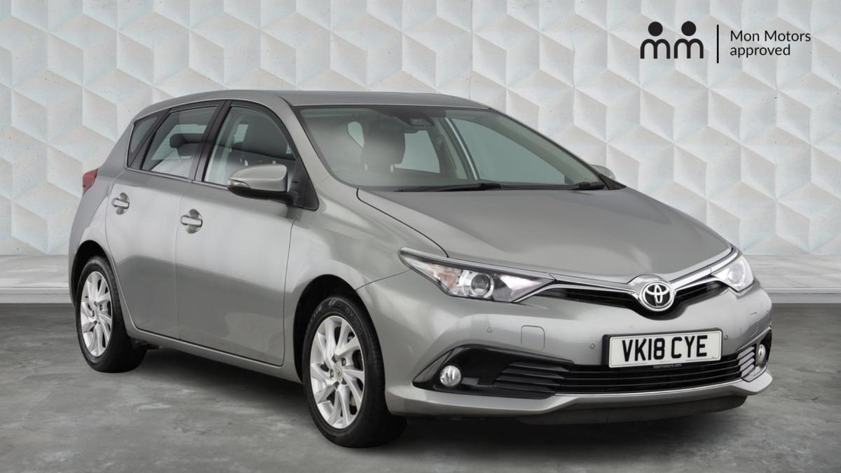 Main listing image - Toyota Auris