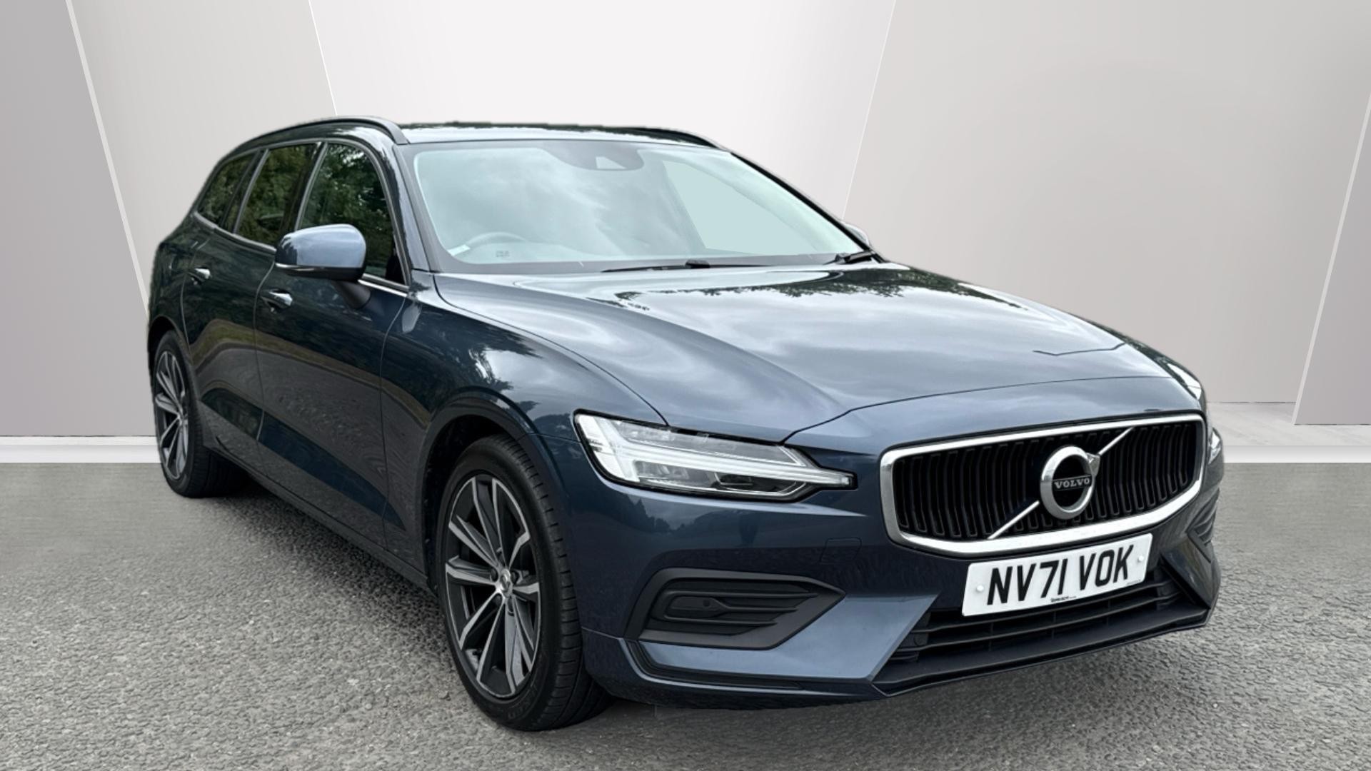 Main listing image - Volvo V60