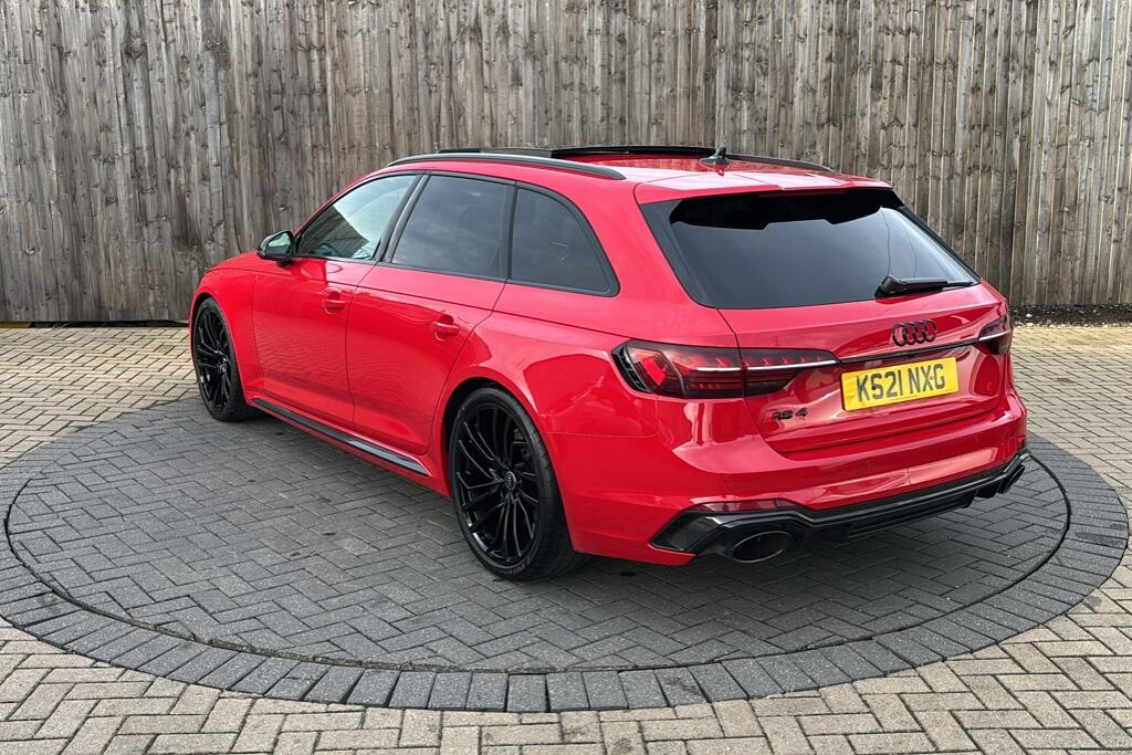 Main listing image - Audi RS4