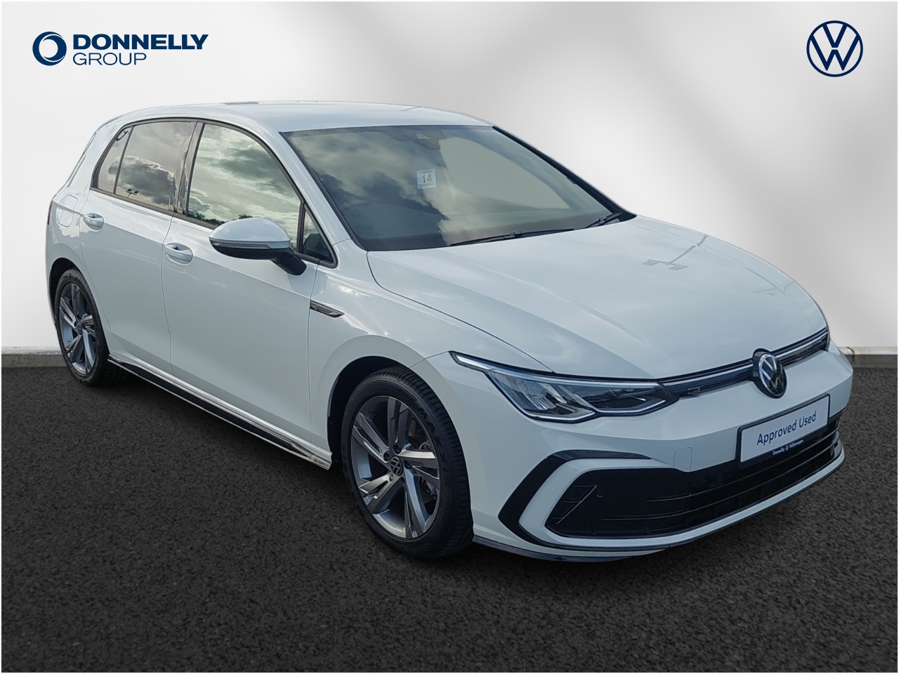 Main listing image - Volkswagen Golf