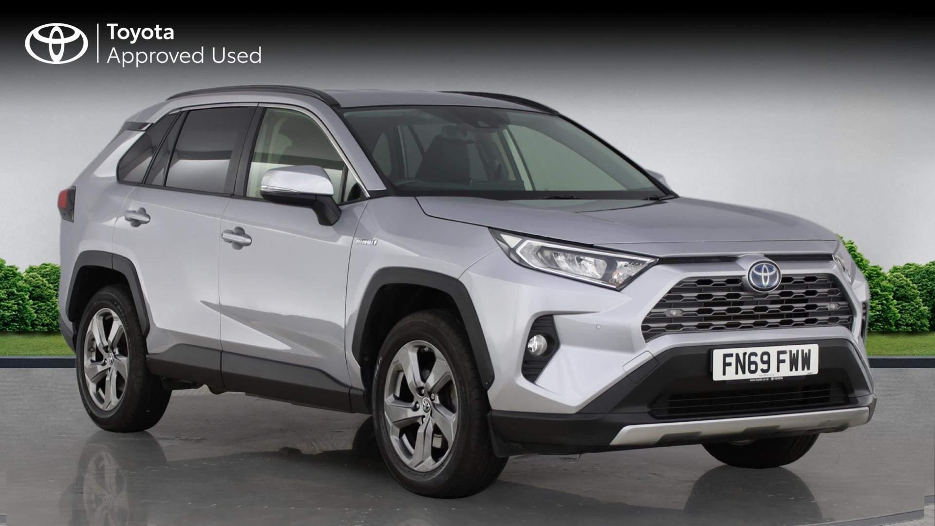 Main listing image - Toyota RAV4