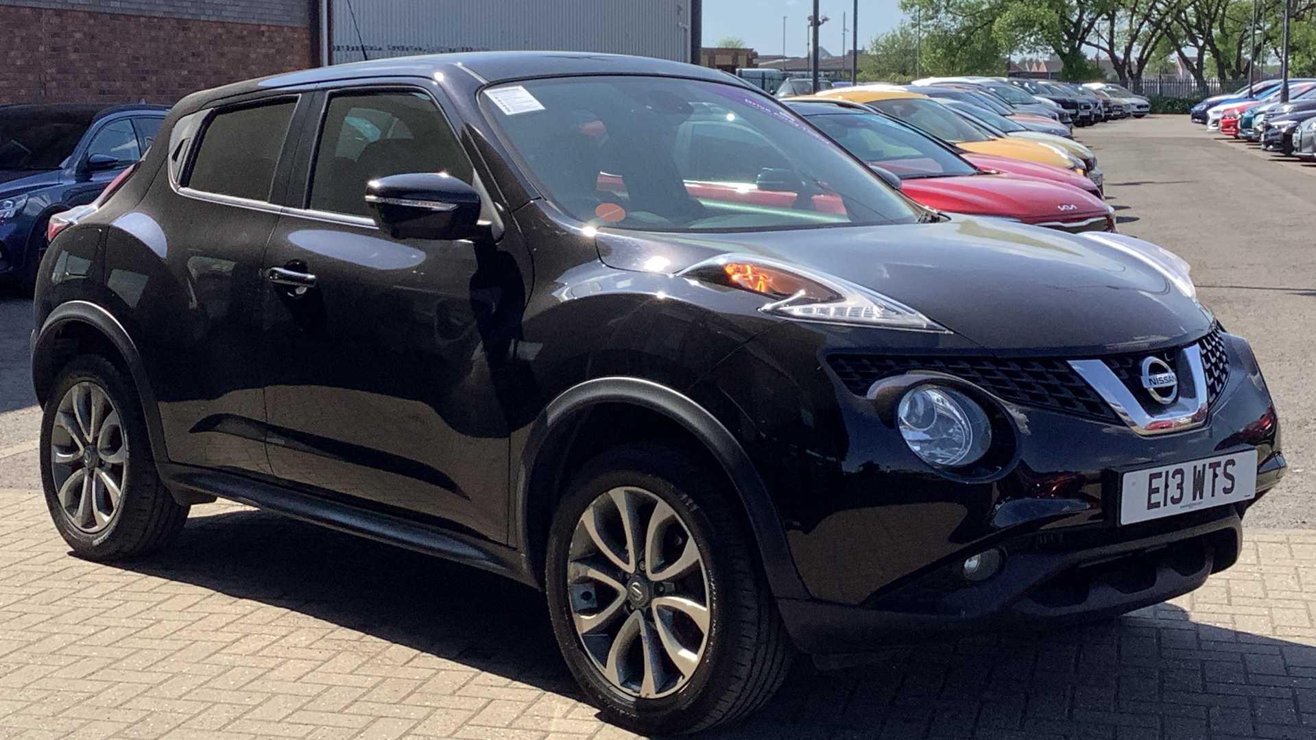 Main listing image - Nissan Juke