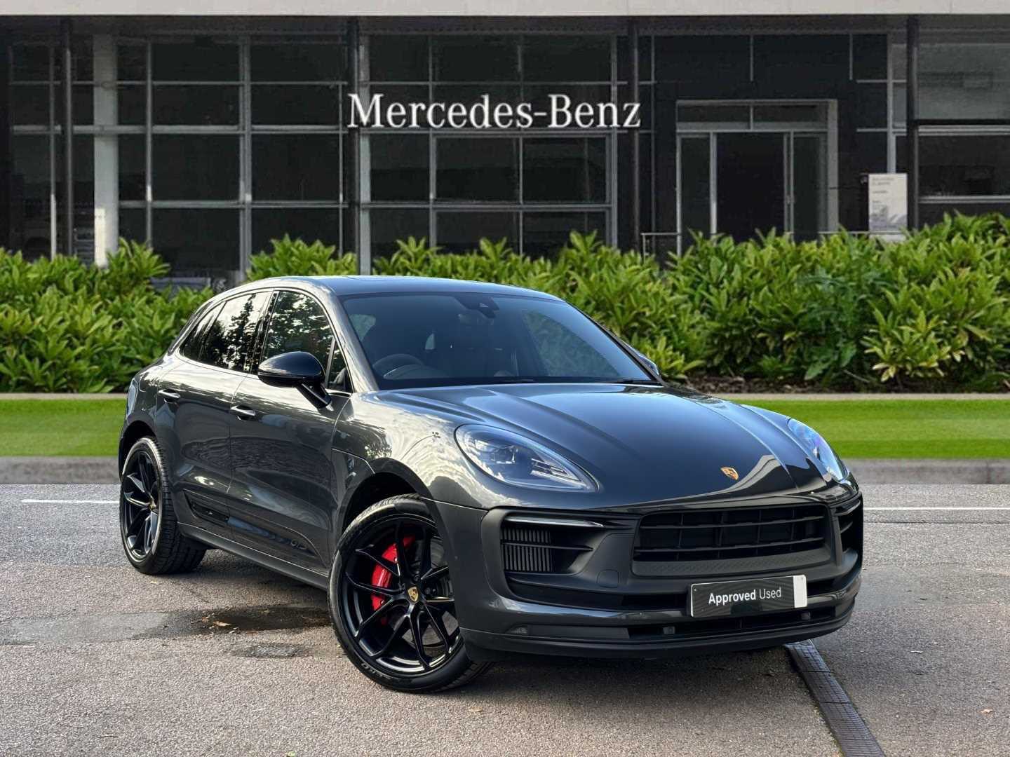 Main listing image - Porsche Macan