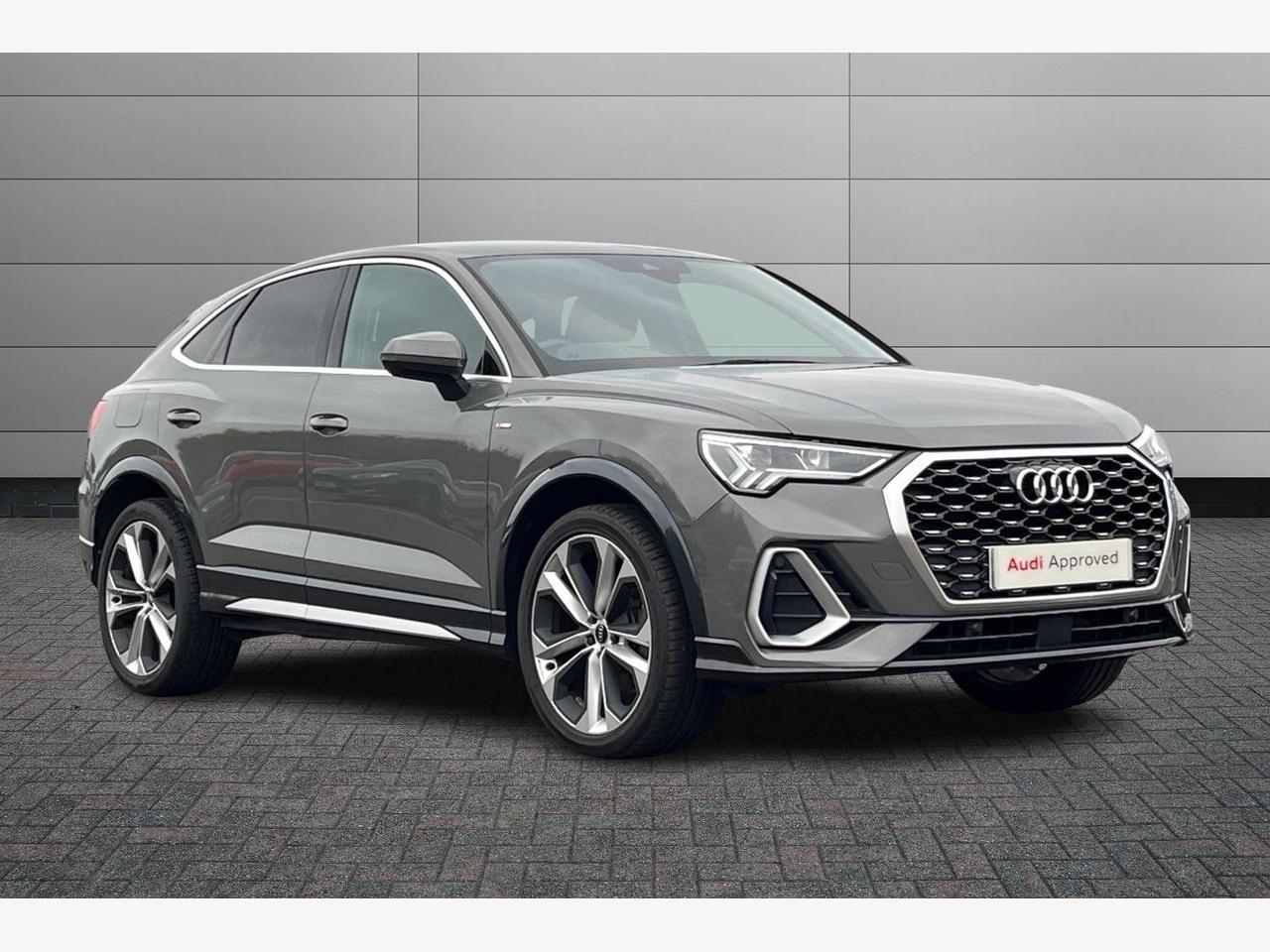 Main listing image - Audi Q3