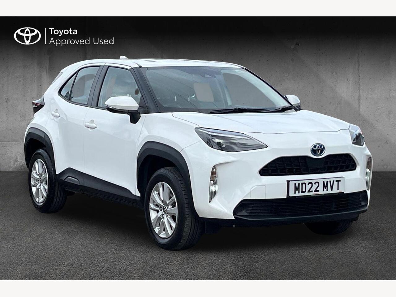 Main listing image - Toyota Yaris Cross