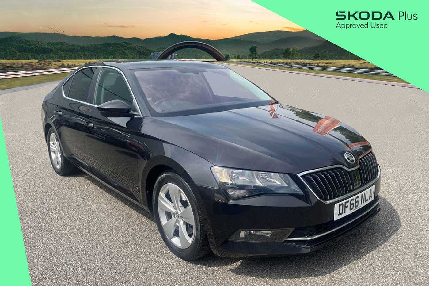 Main listing image - Skoda Superb