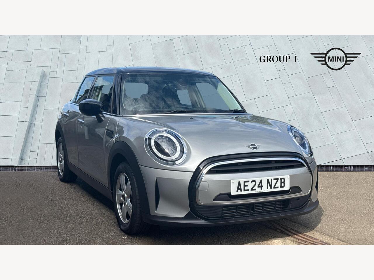 Main listing image - MINI Hatchback 5dr