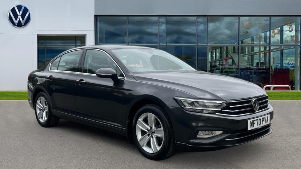 Main listing image - Volkswagen Passat