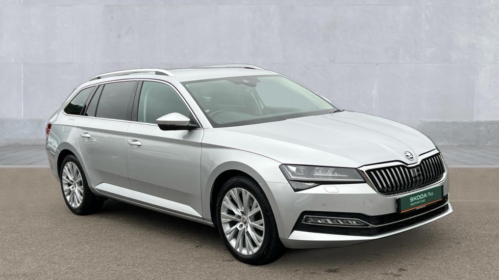 Main listing image - Skoda Superb Estate