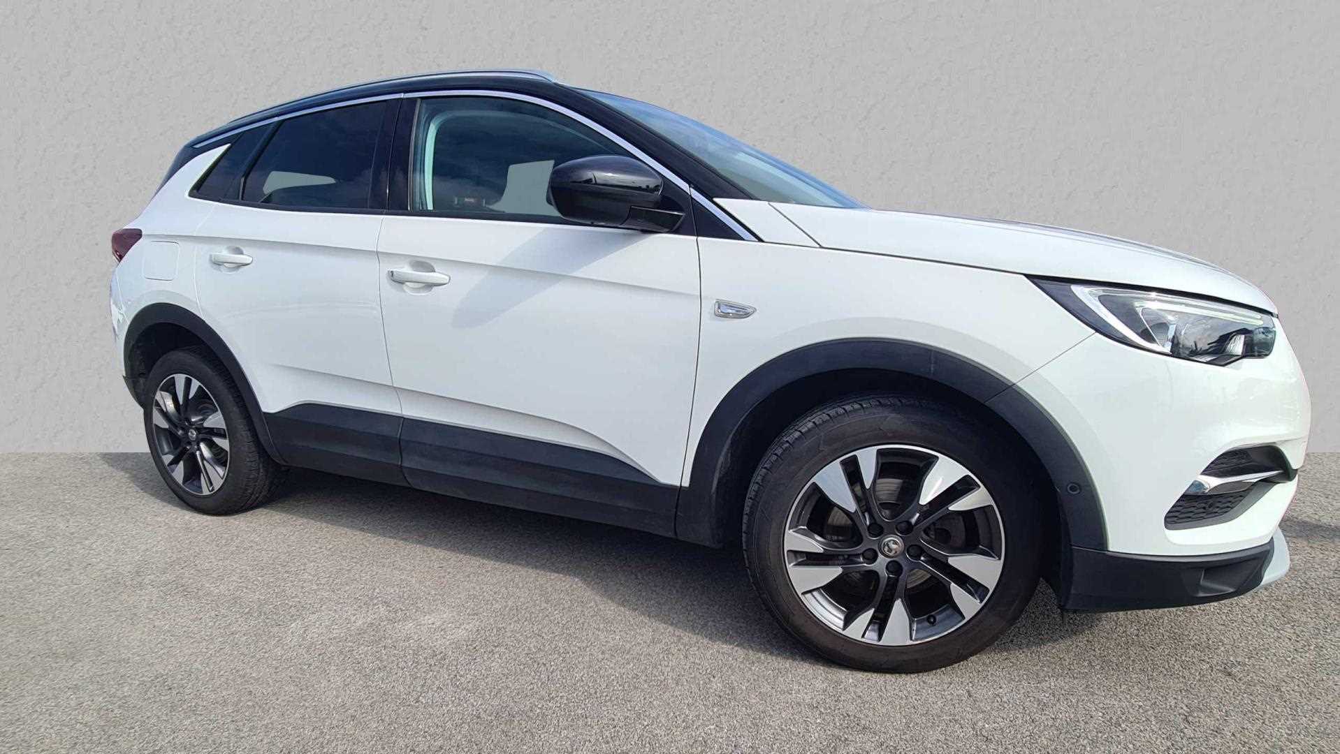 Main listing image - Vauxhall Grandland X
