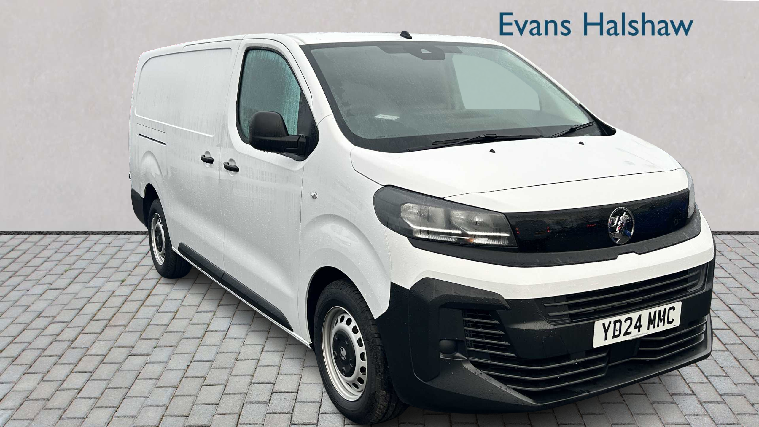 Main listing image - Vauxhall Vivaro