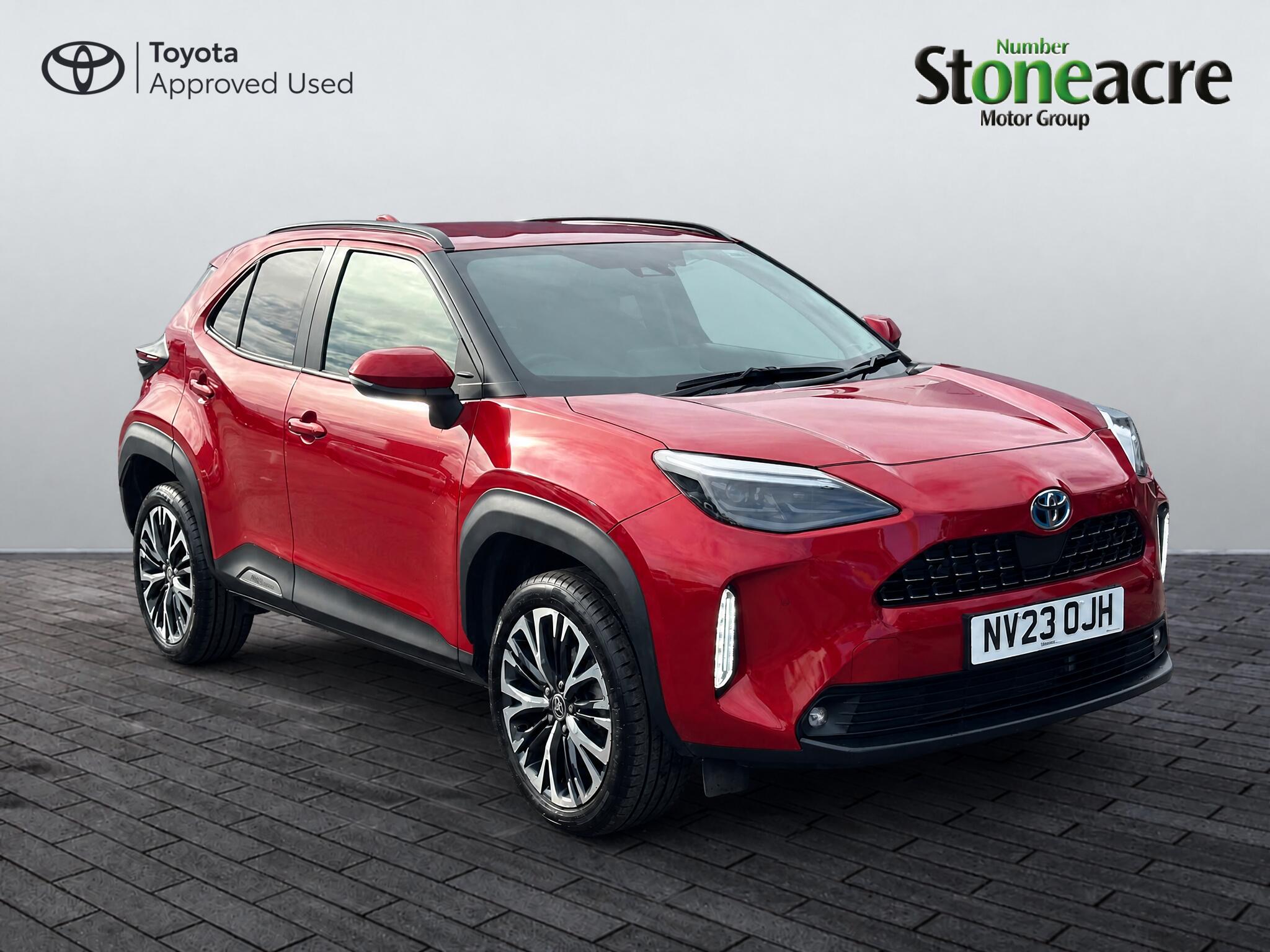 Main listing image - Toyota Yaris Cross