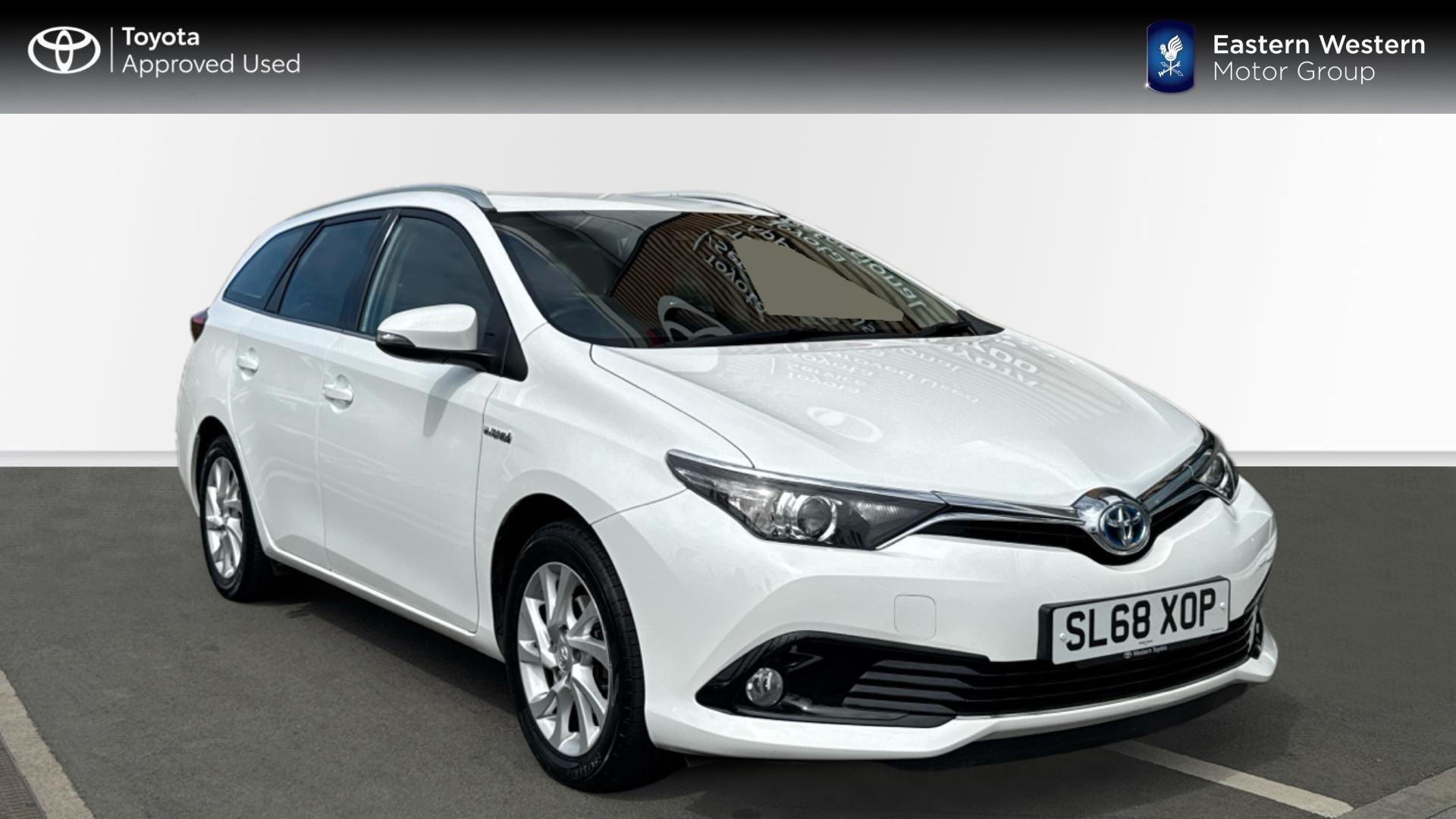 Main listing image - Toyota Auris