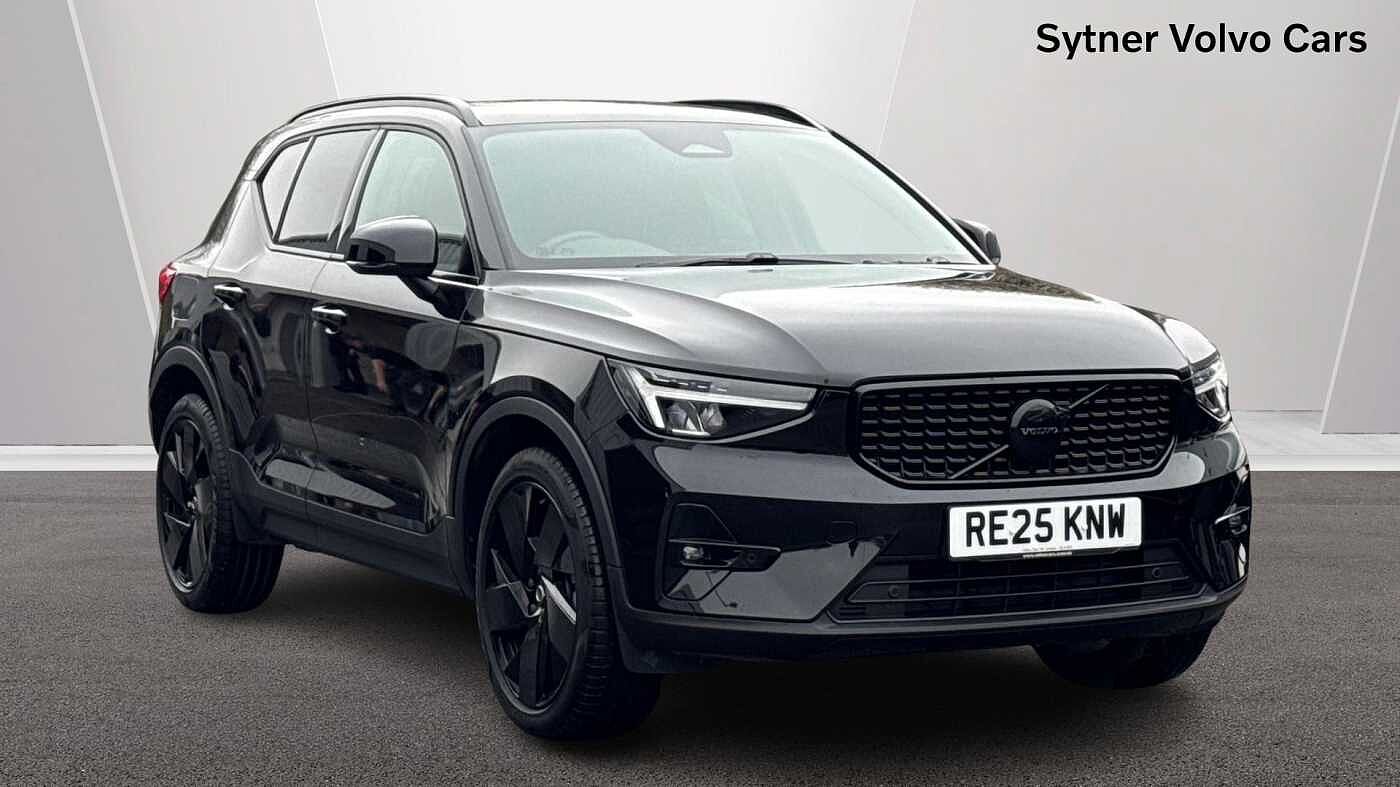 Main listing image - Volvo XC40