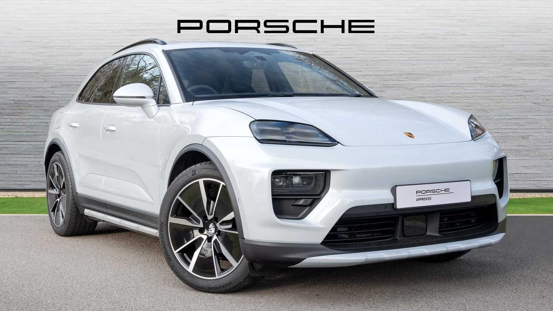 Main listing image - Porsche Macan