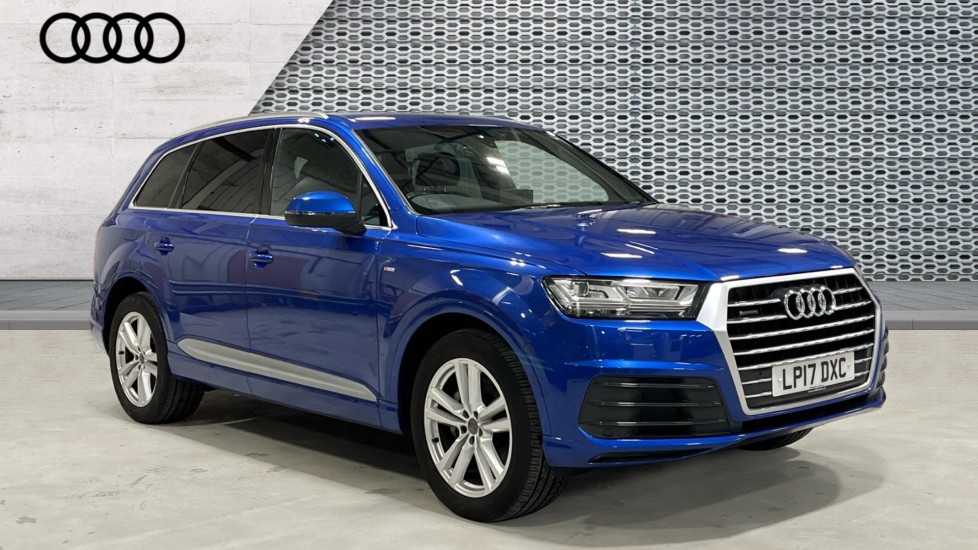 Main listing image - Audi Q7