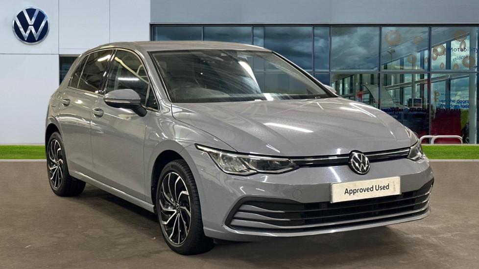 Main listing image - Volkswagen Golf