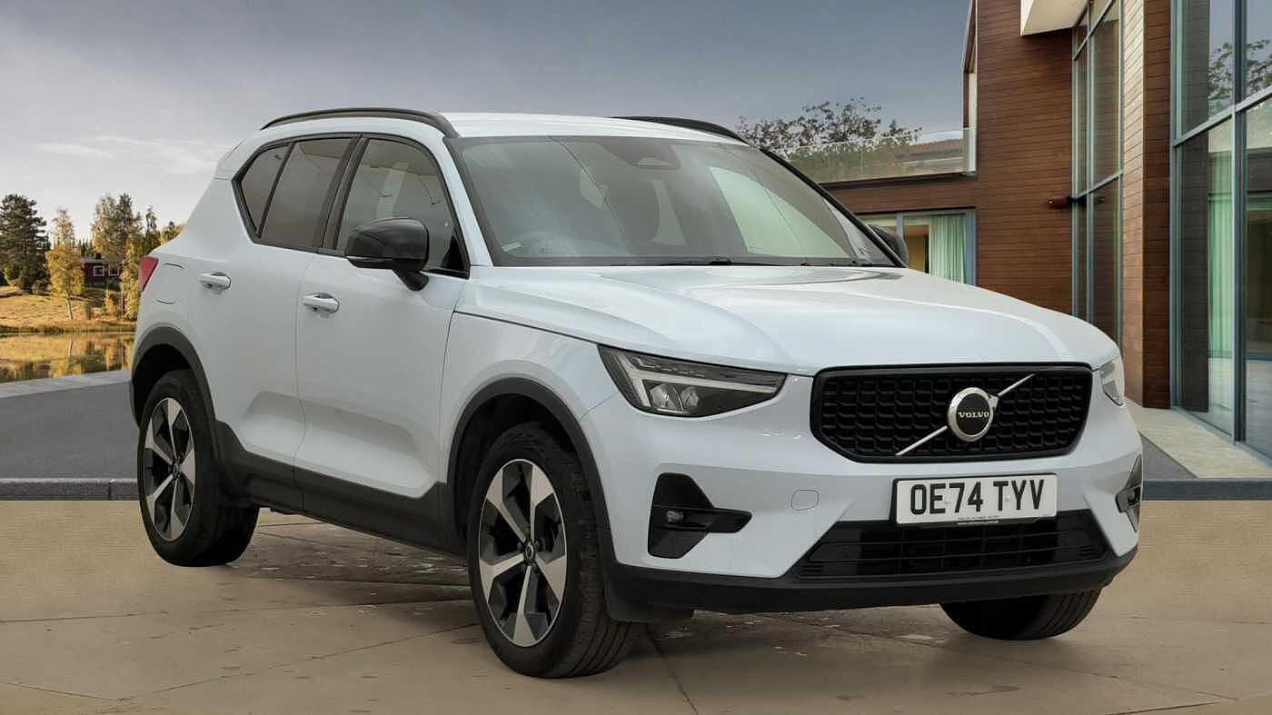 Main listing image - Volvo XC40